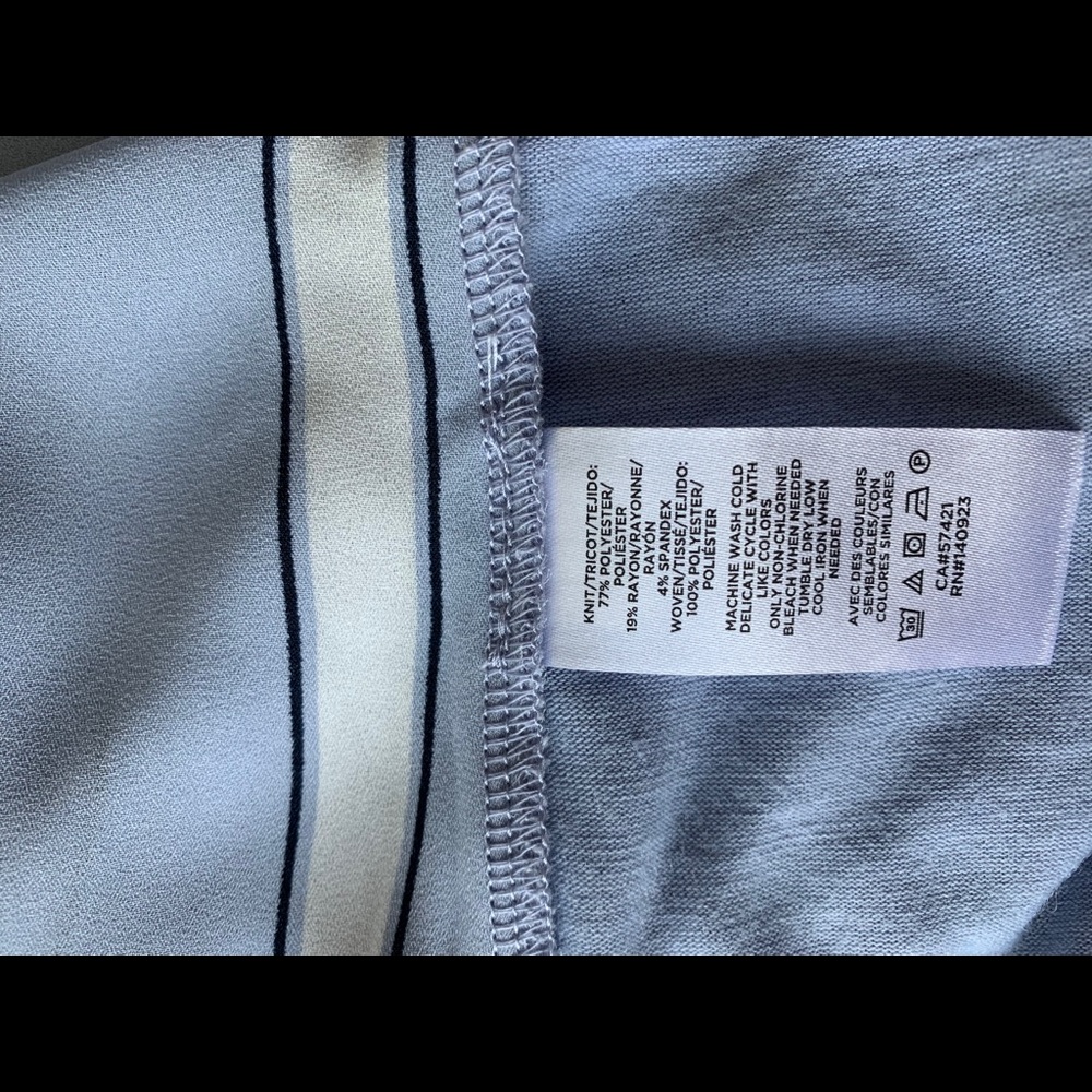LOFT powder blue top - Picture 4 of 4